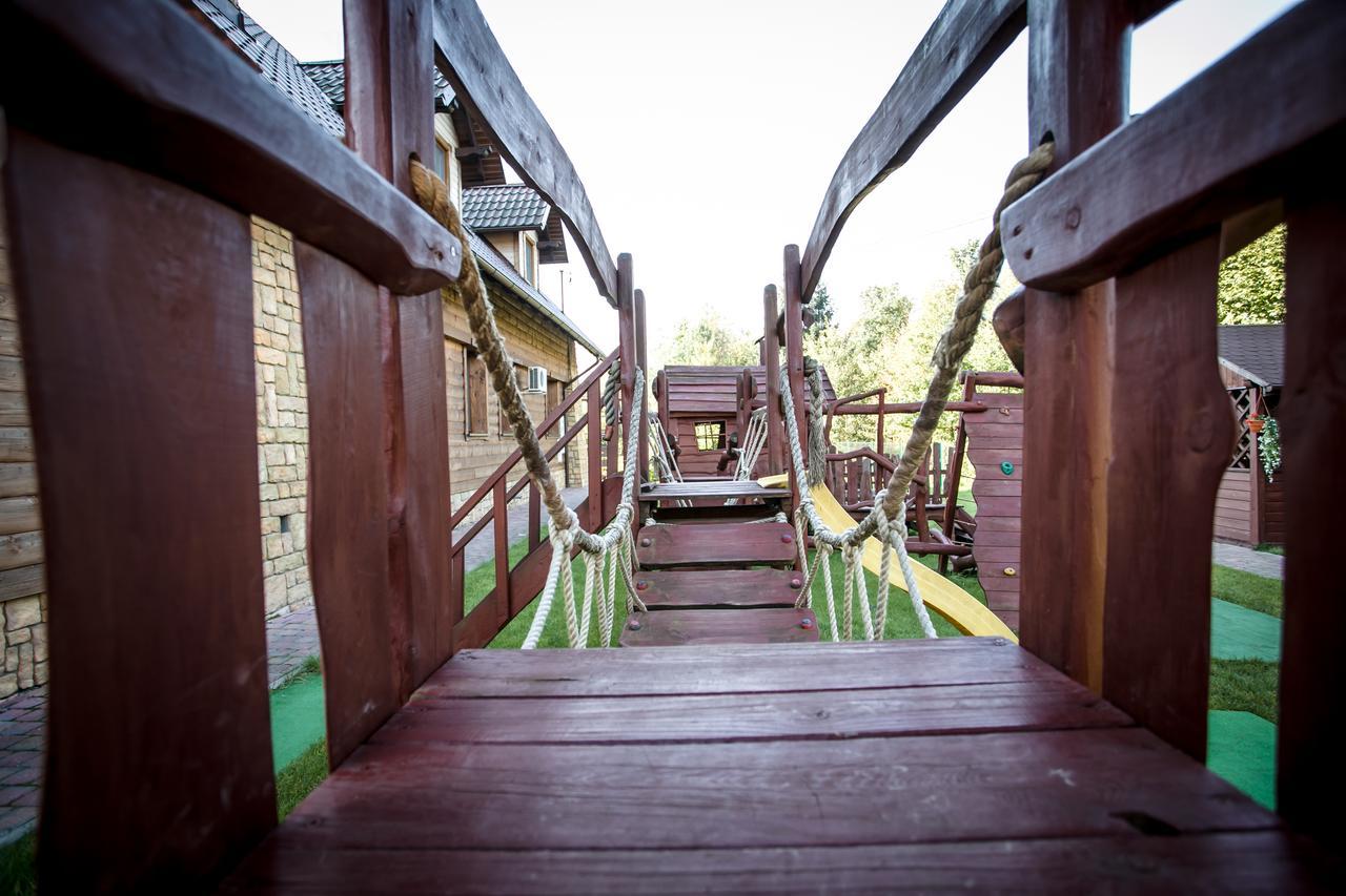 Stary Lwow Bed & Breakfast Korczyna  Exterior photo